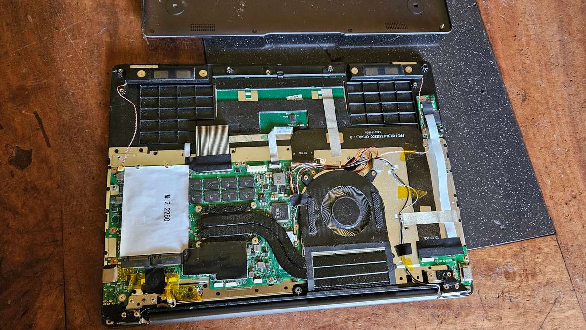 Toshiba & Chuwi Laptops