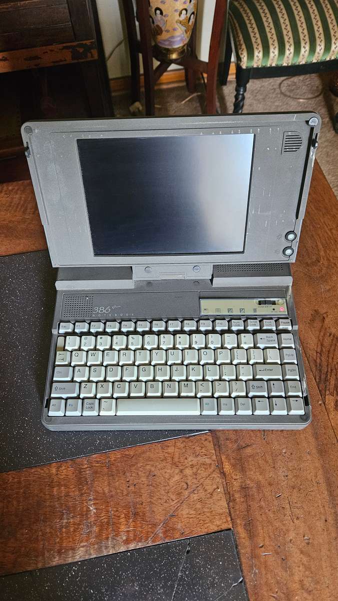 CyberMate Laptop