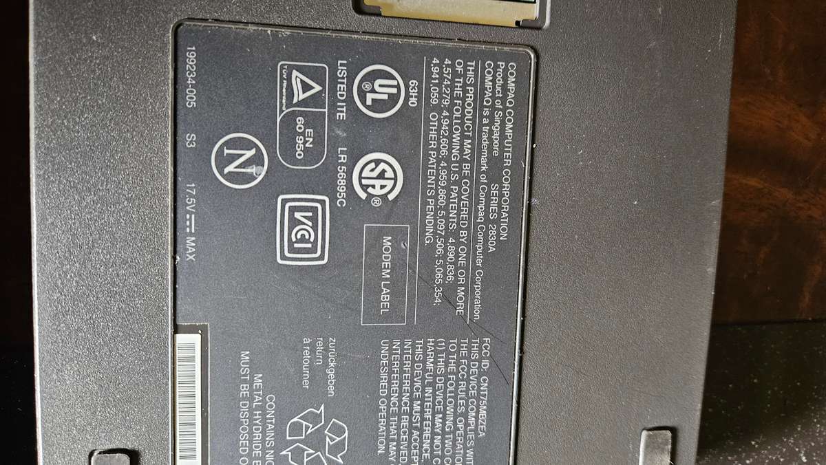 Two Compaq Contura Arero 4/33 C Laptops