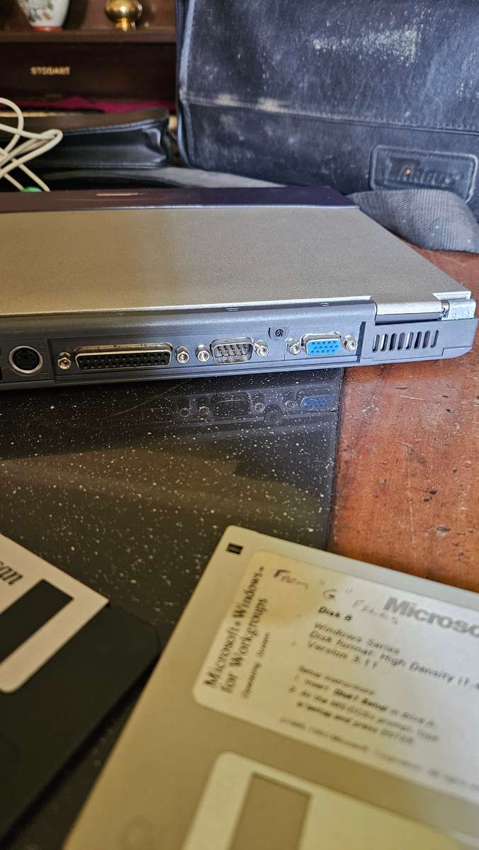 Acer Travel-Mate Model 340