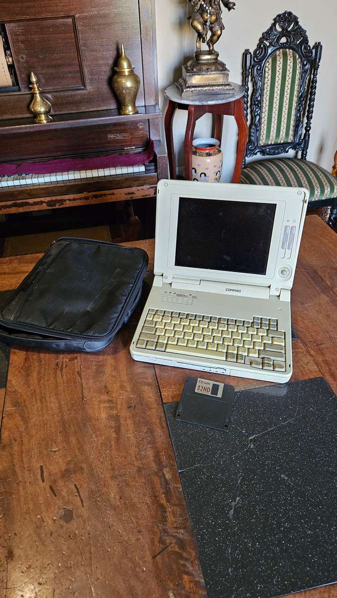 Compaq LTE Elite 4/75C