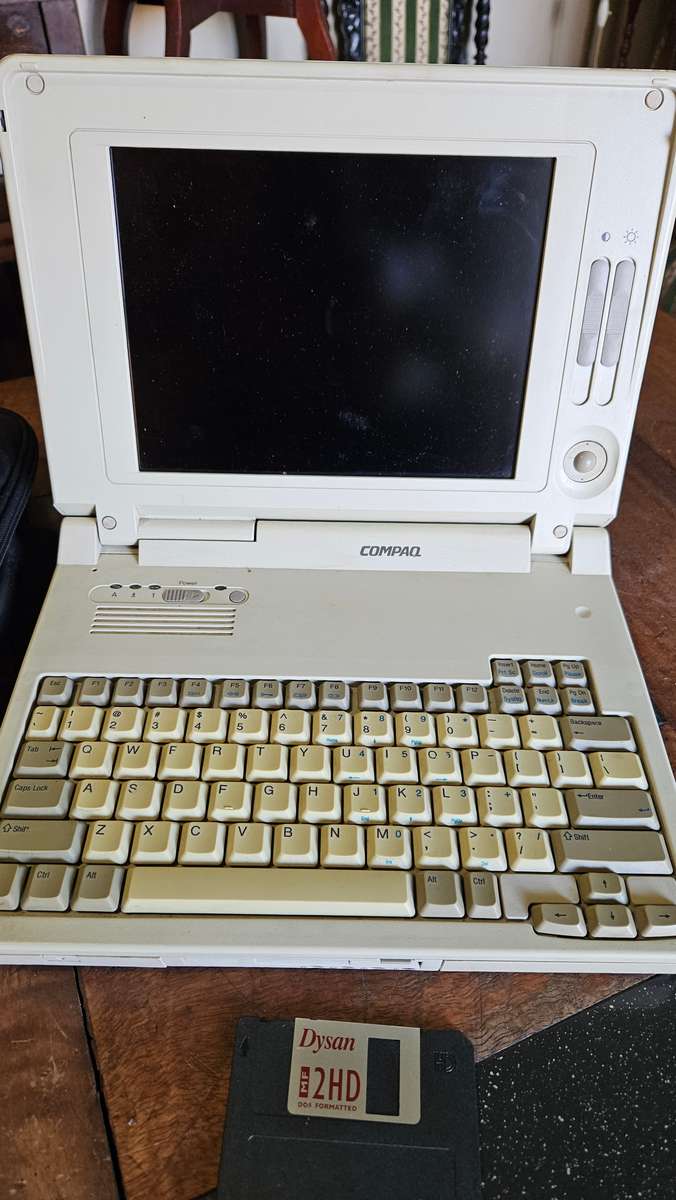 Compaq LTE Elite 4/75C