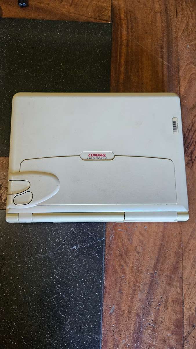 Compaq LTE Elite 4/75C