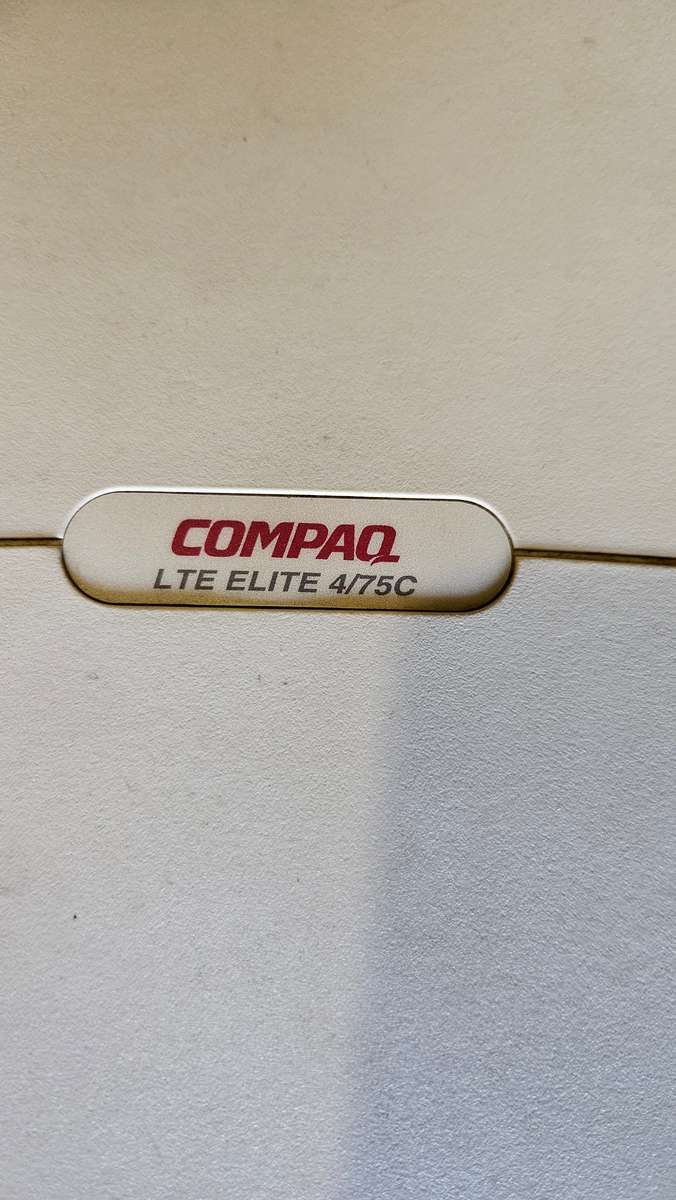 Compaq LTE Elite 4/75C