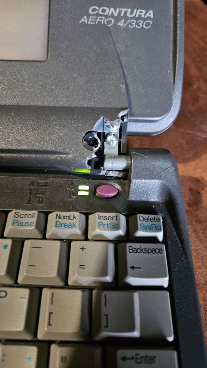 Compaq Contura 4/33C Series 2830A