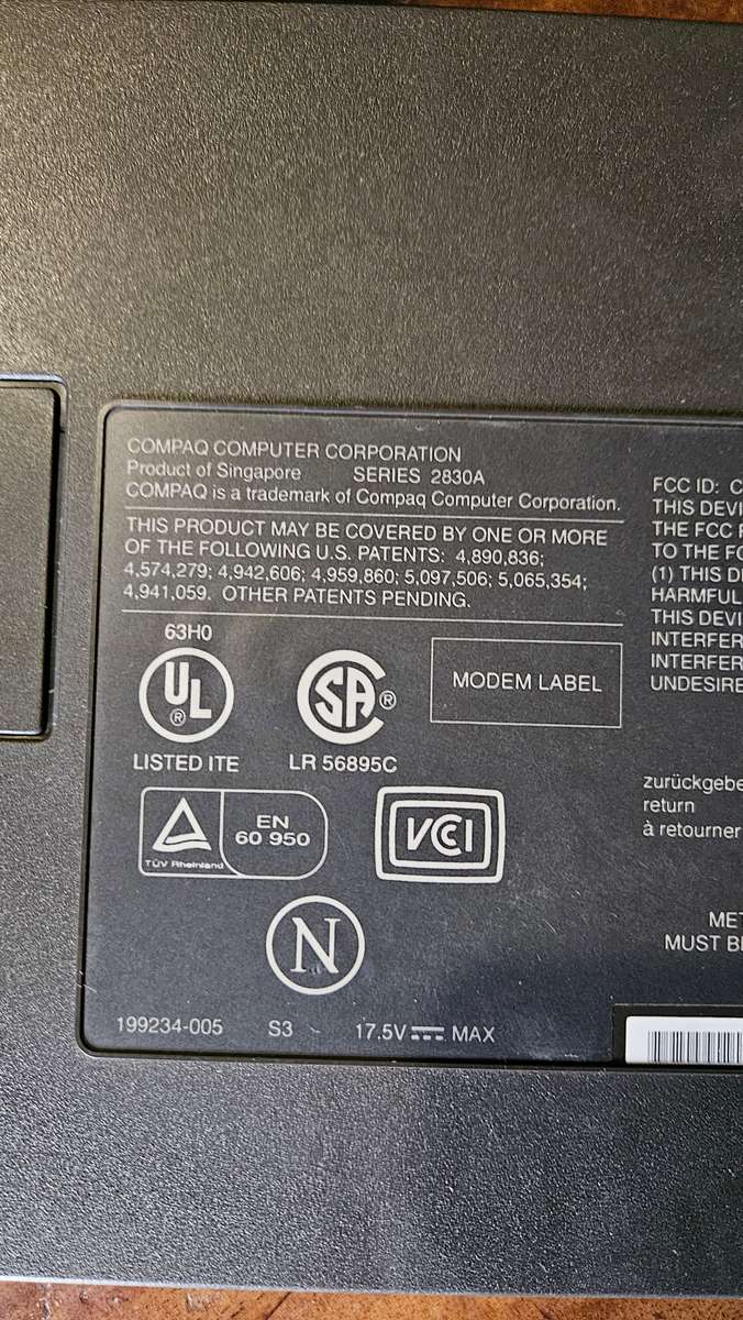 Compaq Contura 4/33C Series 2830A