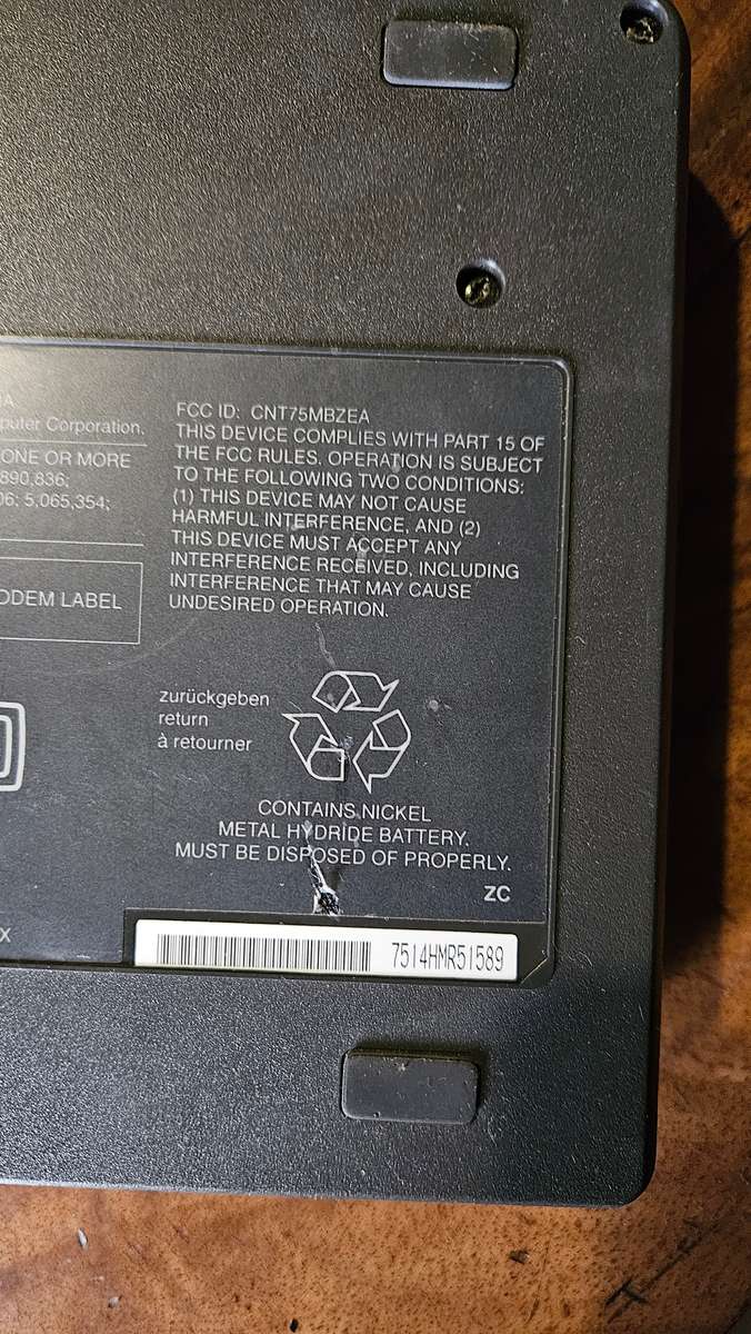 Compaq Contura 4/33C Series 2830A