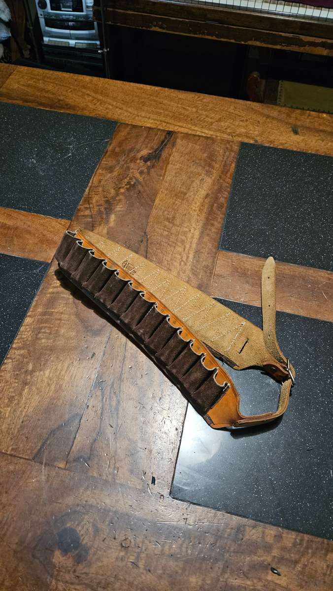 Authentic  EL Paso 12 g Shotgun Leather Ammo Belt