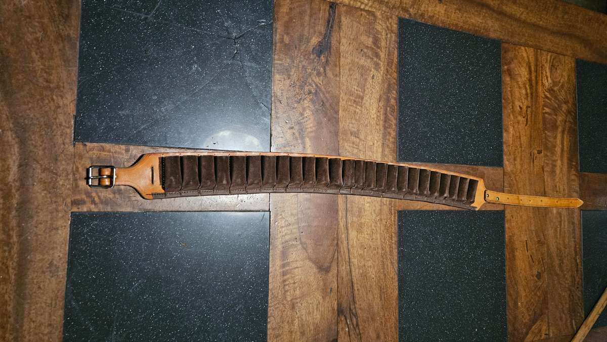 Authentic  EL Paso 12 g Shotgun Leather Ammo Belt