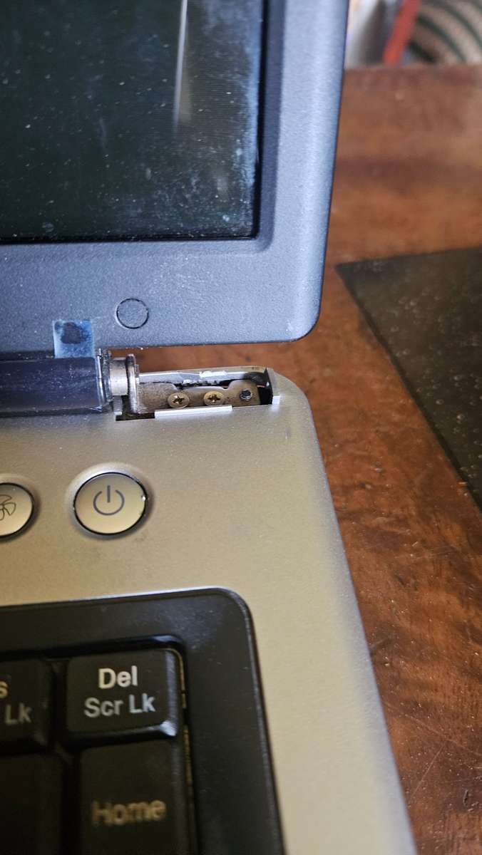 Fujitsu Siemens AMILO Laptop Model M1450 G