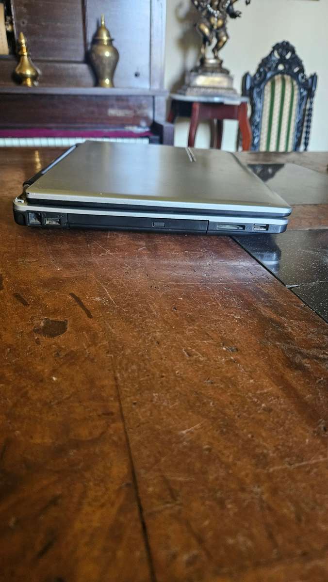 Fujitsu Siemens AMILO Laptop Model M1450 G