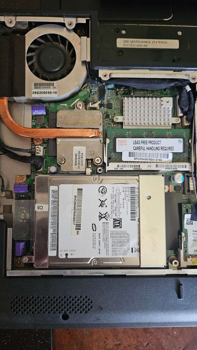 Fujitsu Siemens AMILO Laptop Model M1450 G