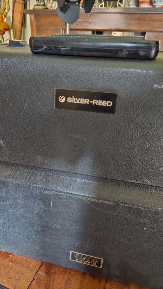 "Reserved for JasonBBAccount"  Reed 500 Typewriter