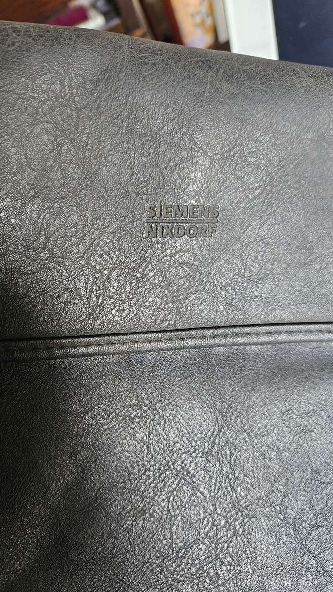 Siemens Nixdorf Model PCD 3 Nsl Laptop