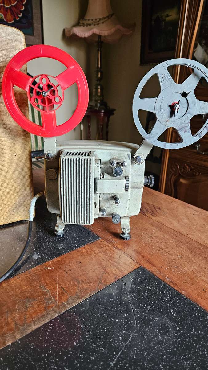 Vintage Rondo 8mm Projector Model