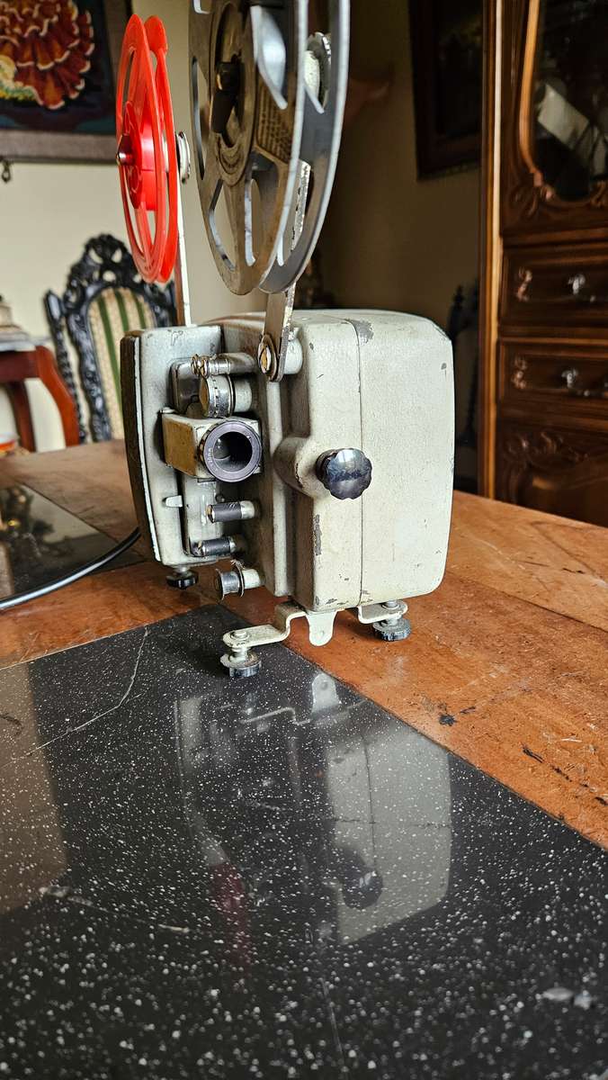 Vintage Rondo 8mm Projector Model