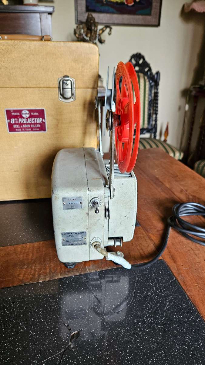 Vintage Rondo 8mm Projector Model