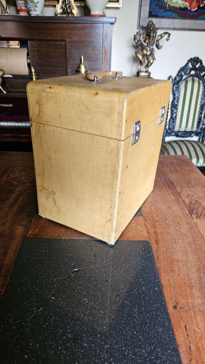 Vintage Rondo 8mm Projector Model