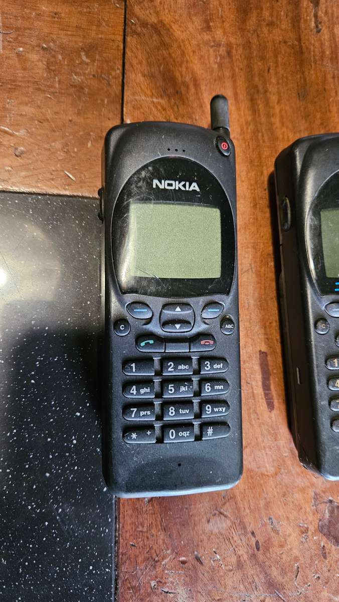 3 Nokia Cell Phones