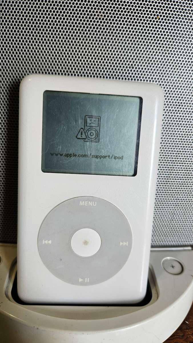 Bose sound Dock Plus Apple iPod 30GB