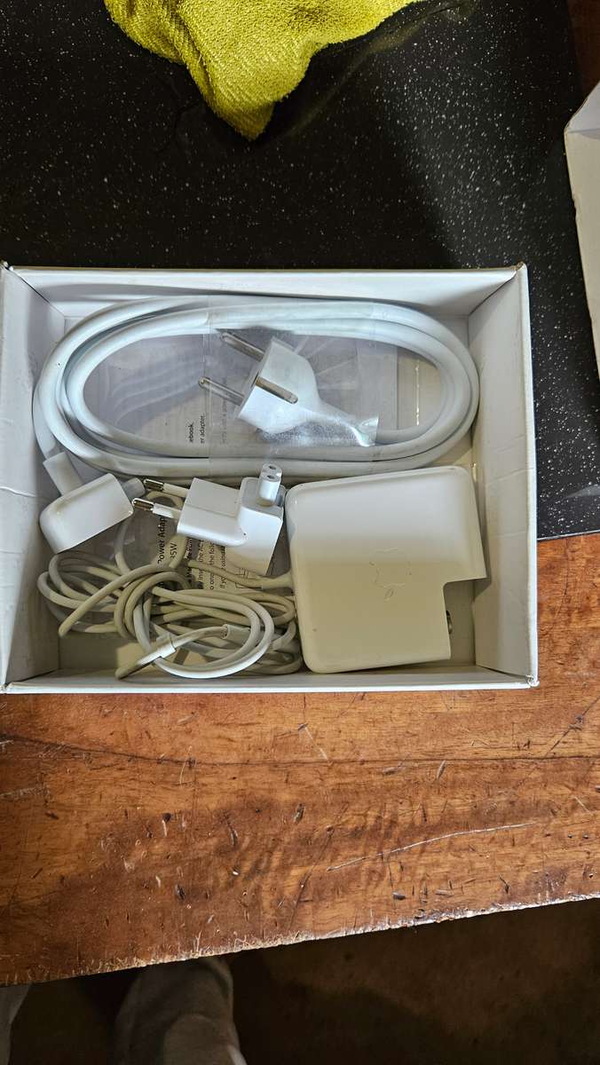 Apple Items Lot
