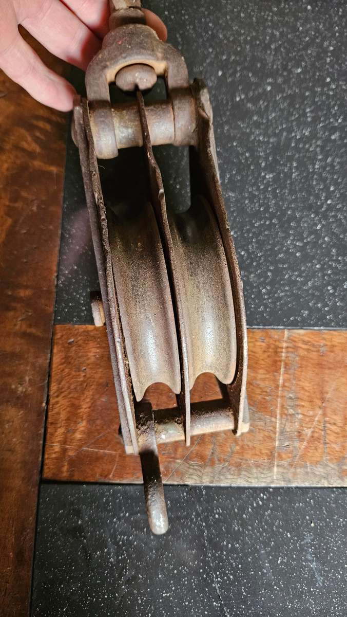 Block & Tackle Pully