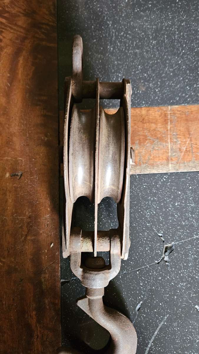 Block & Tackle Pully