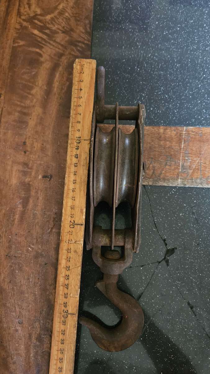 Block & Tackle Pully