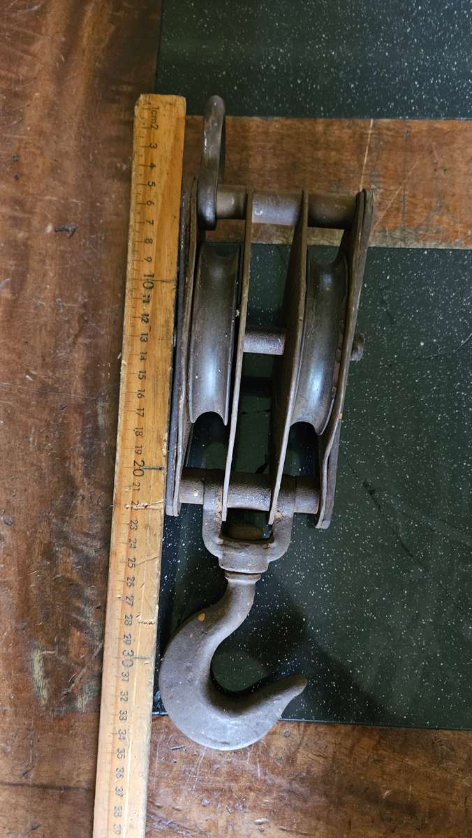 Block & Tackle Pully