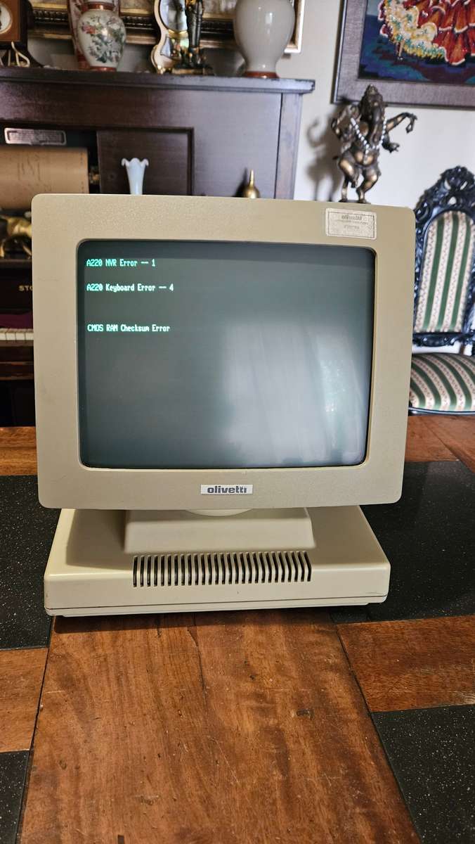 Vintage Olivetti W685 Model 220