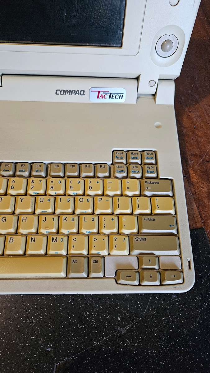 Vintage Compaq Lite Elite Laptop 4/40 CK