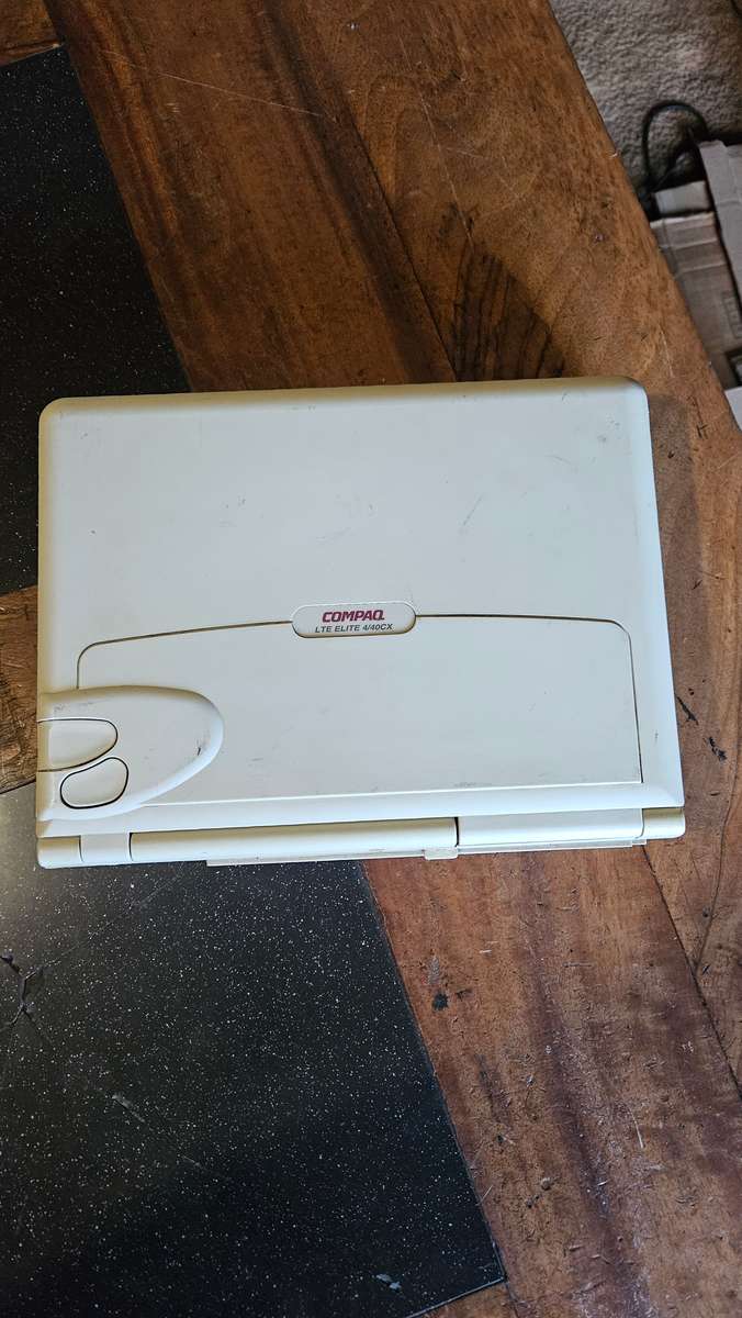 Vintage Compaq Lite Elite Laptop 4/40 CK