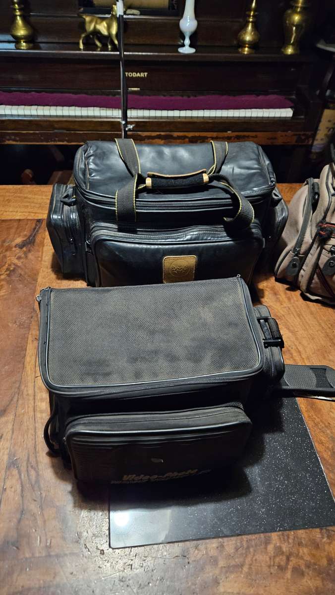 Working & Non-Working Video Recorders Lot plus Accessories