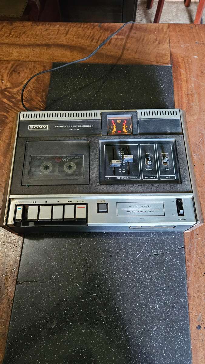 Vintage Sony Solid State Cassette Corder TC 121