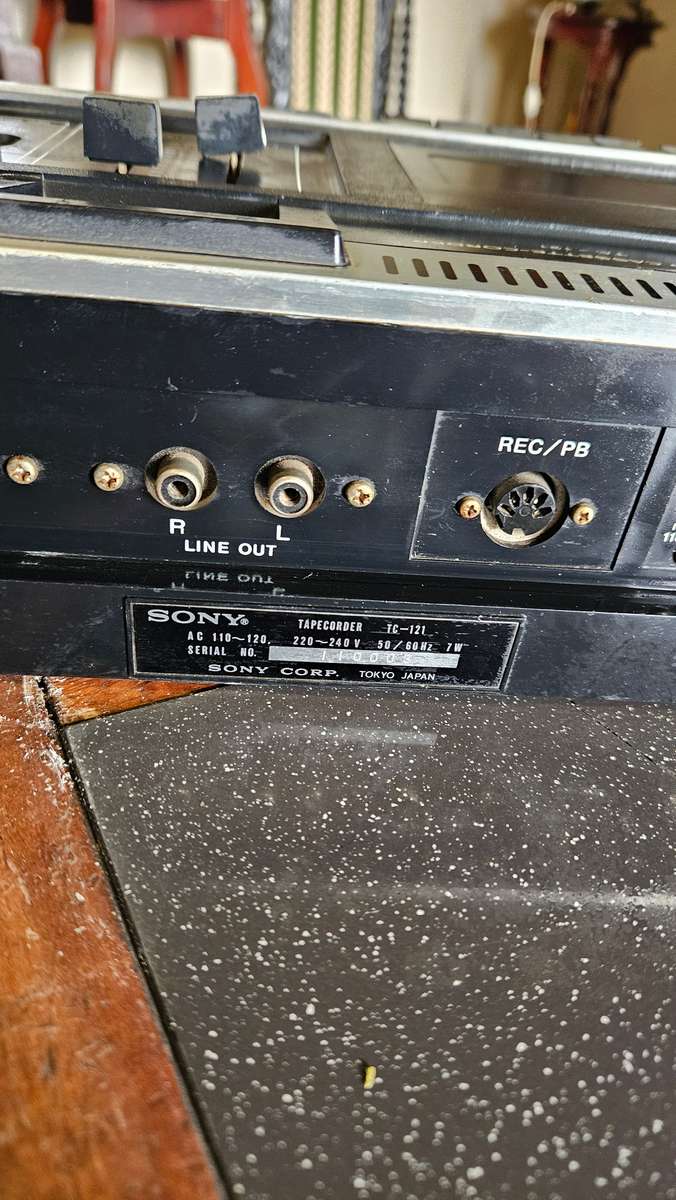 Vintage Sony Solid State Cassette Corder TC 121