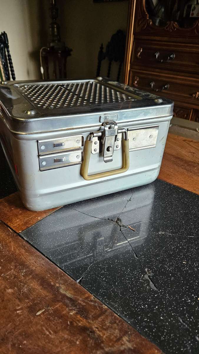 Stainless Steel Sterilizing Unit