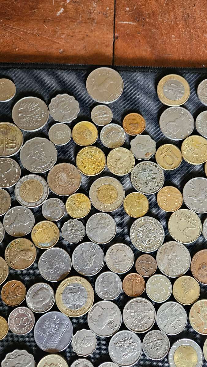 1 Kg Various International Coins