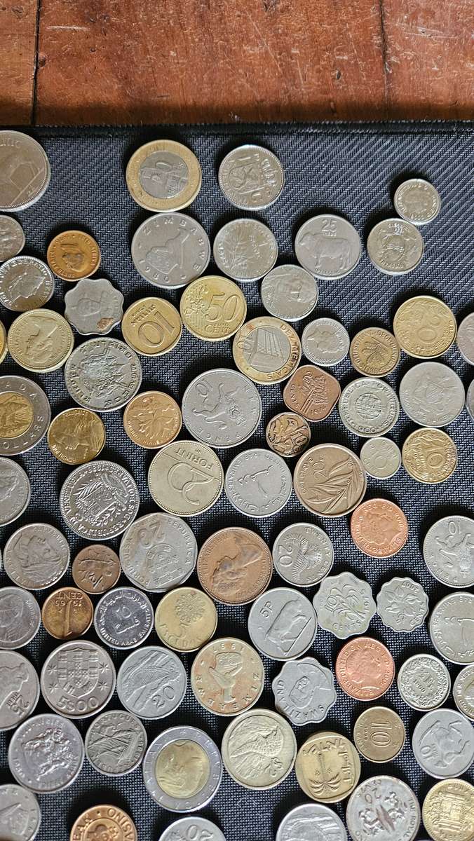 1 Kg Various International Coins