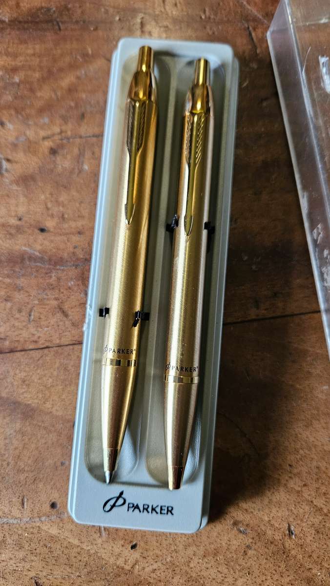 Parker Gold Tone Pen & Pencil Set