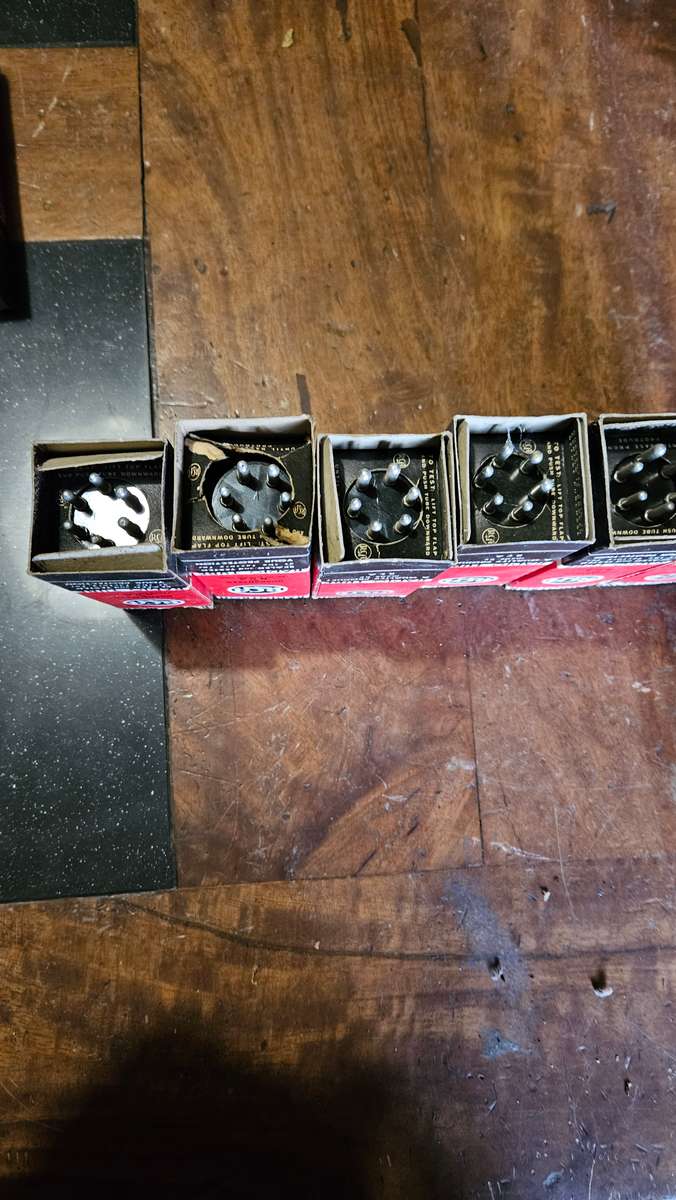 Radiotron Radio Tubes