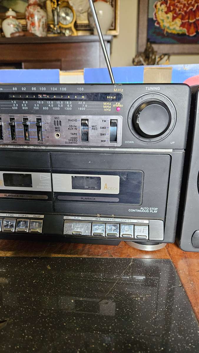 Yoshita Portable Combo Radio