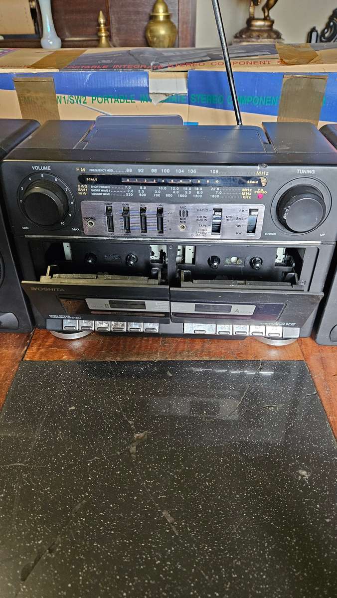 Yoshita Portable Combo Radio