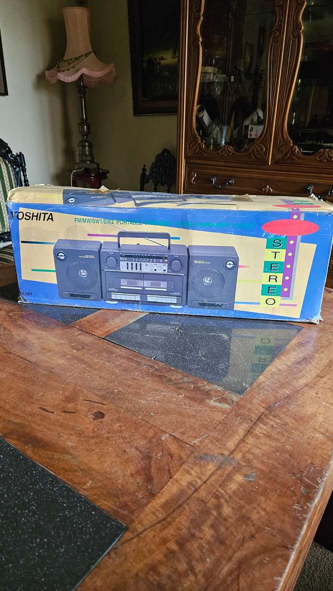 Yoshita Portable Combo Radio
