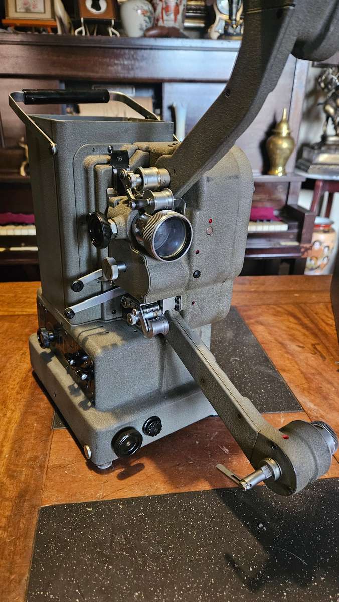 1937 Bolex Paillard G 16 Cinema Projector