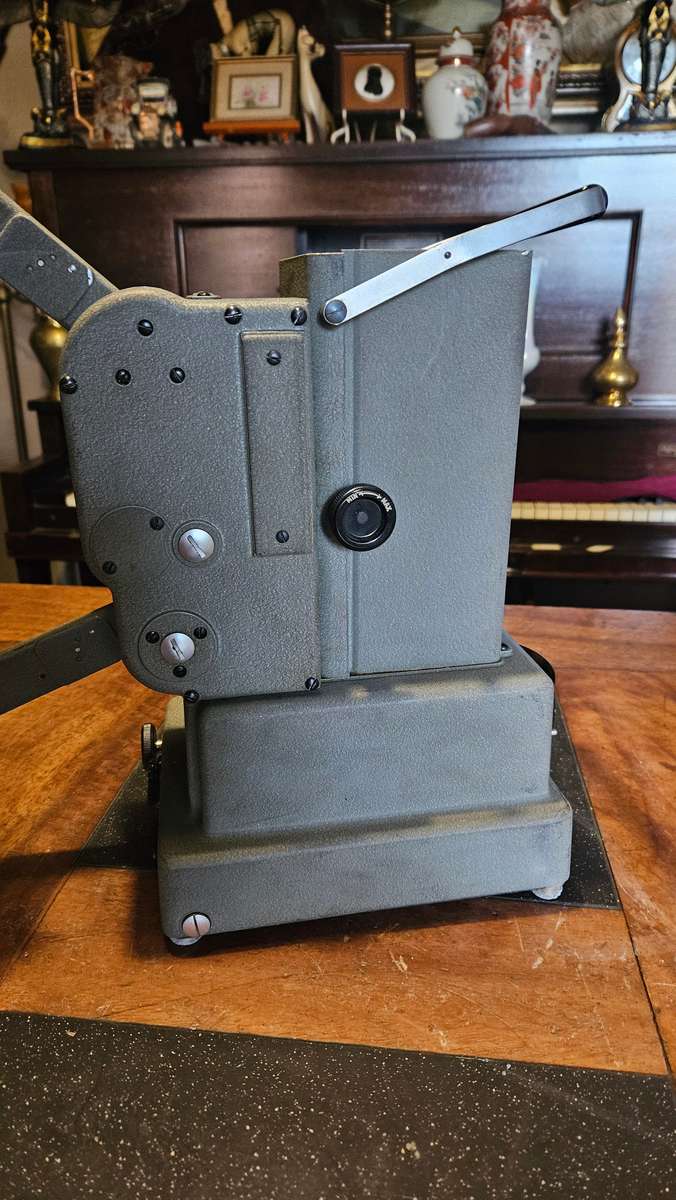 1937 Bolex Paillard G 16 Cinema Projector