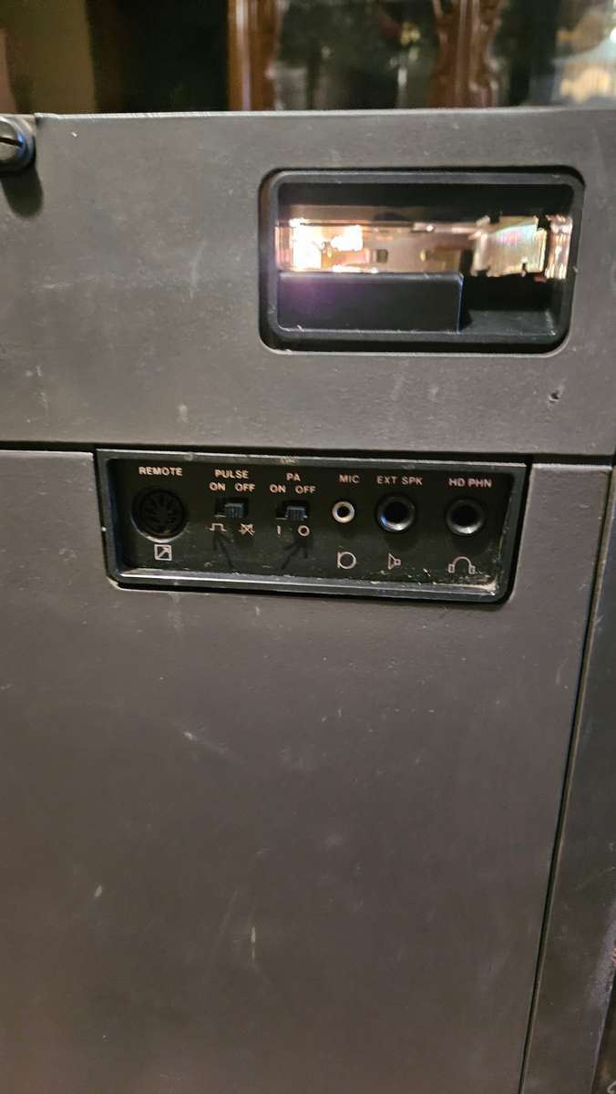 Bell & Howell RM820 Auto-Focus Projector