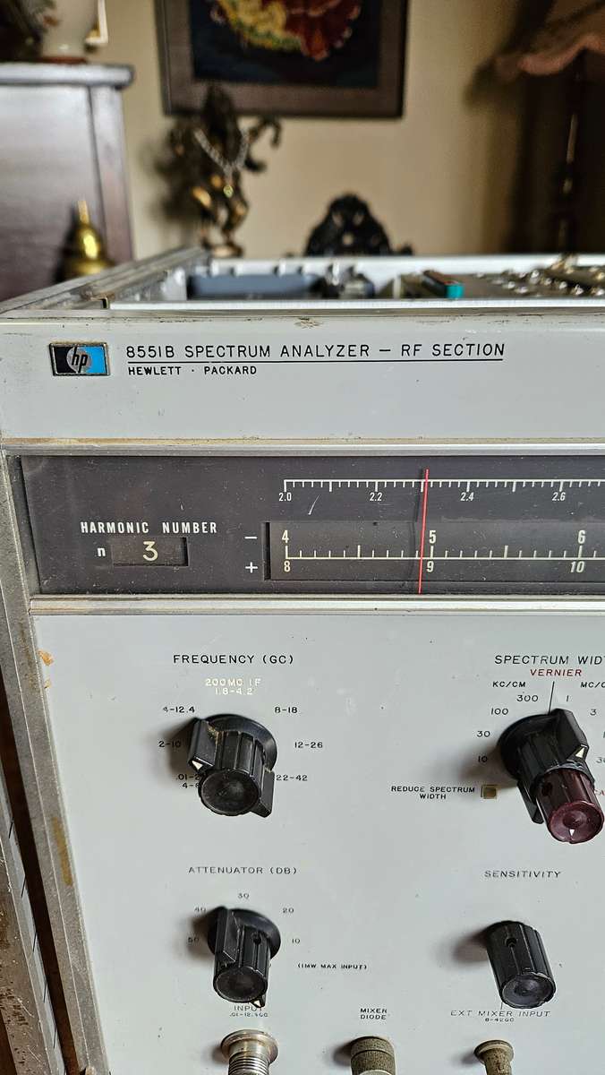 Hewlett Packard 8551 B Spectrum Analyzer RF Section