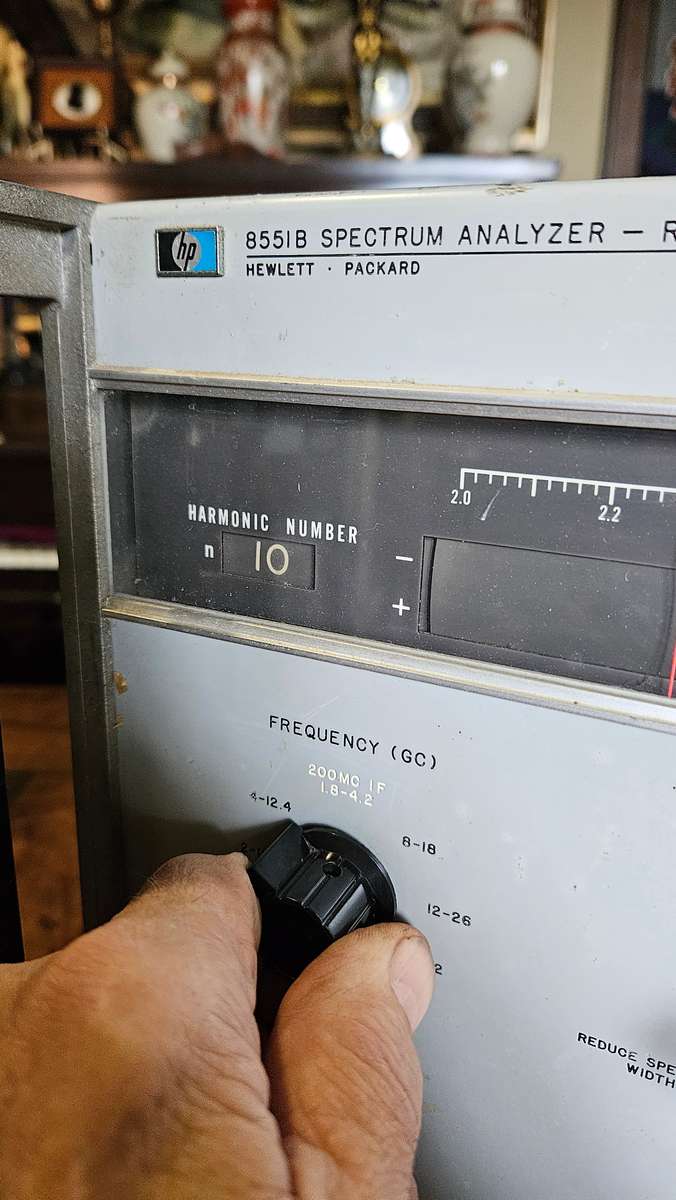 Hewlett Packard 8551 B Spectrum Analyzer RF Section