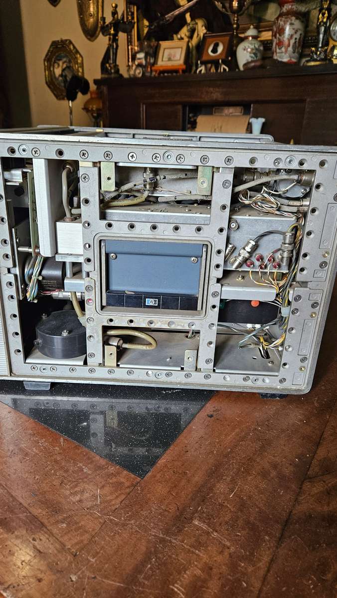 Hewlett Packard 8551 B Spectrum Analyzer RF Section