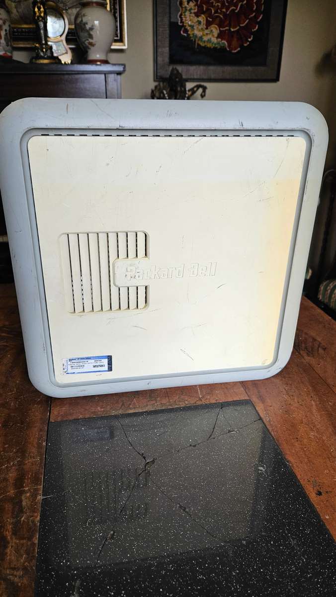 Packard Bell Computer